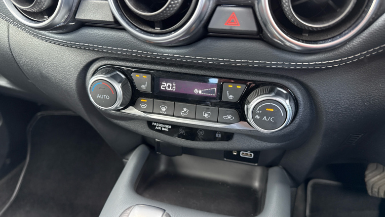 Nissan Juke 1.0 DiG-T 114 Tekna 5dr DCT Petrol Hatchback